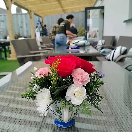Baginbun Hotel *